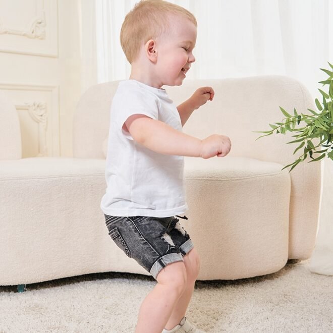 Customization Summer Unisex Elastic Ripped Design Kids Denim Shorts - Image 4
