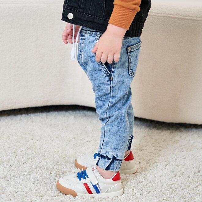 Custom  Blue Wash Comfortable Stretch Kids Jogger Boys Jeans - Image 4