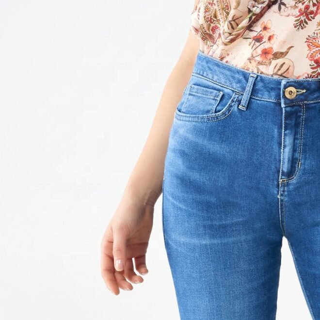 Custom Stretchy Raw Hem Flare Denim Women Jeans - Image 5