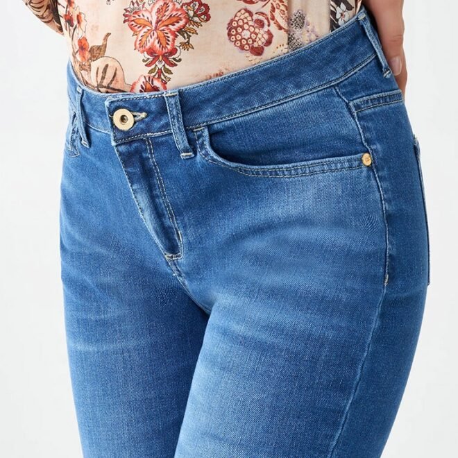 Custom Stretchy Raw Hem Flare Denim Women Jeans - Image 6