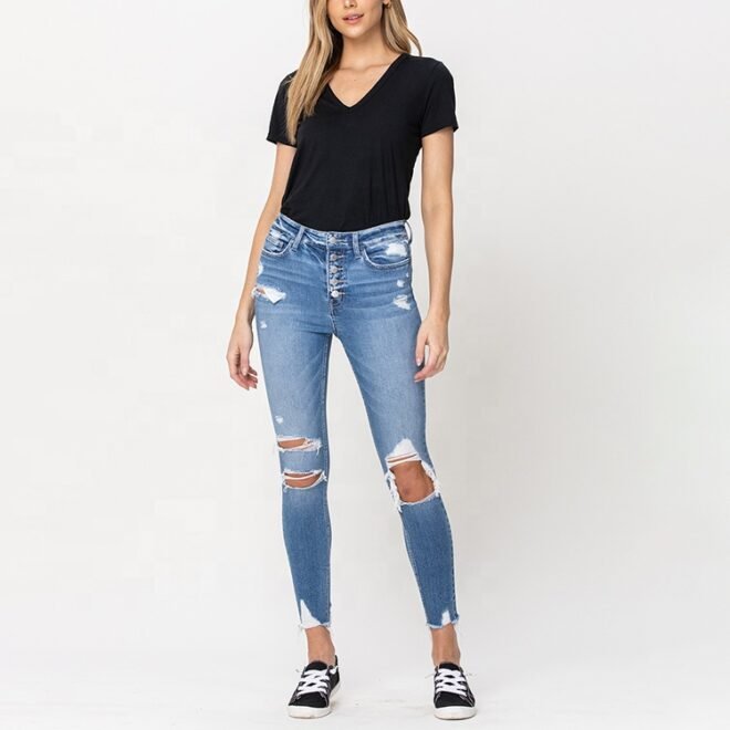 China Manufacture Custom Distressed Denim Women Jeans - Image 4
