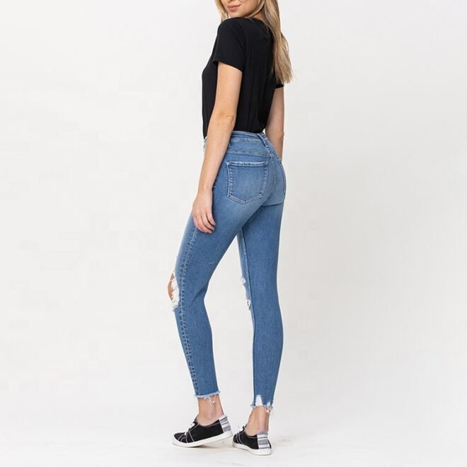 China Manufacture Custom Distressed Denim Women Jeans - Image 5